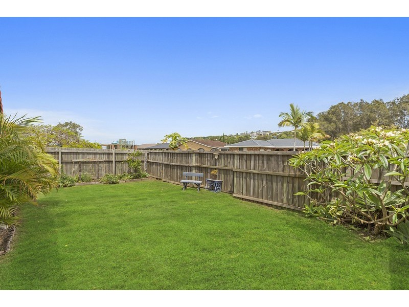 1/8 Seafarer Place, Banora Point NSW 2486