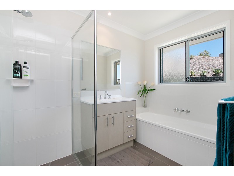 5 Liana Court, Banora Point NSW 2486