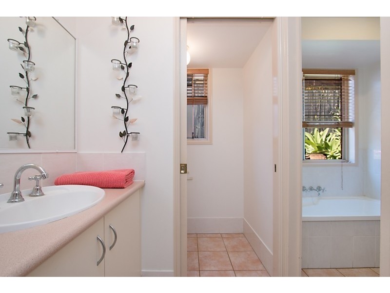 21 Kildare Drive, Banora Point NSW 2486