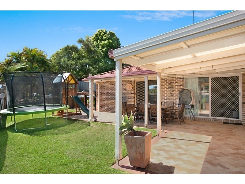 21 Kildare Drive, Banora Point NSW 2486