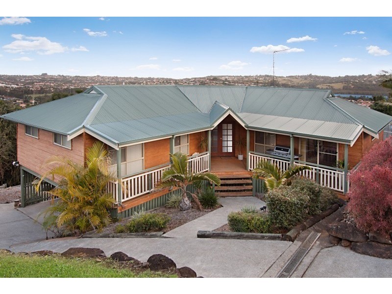 5 Champagne Drive, Tweed Heads South NSW 2486