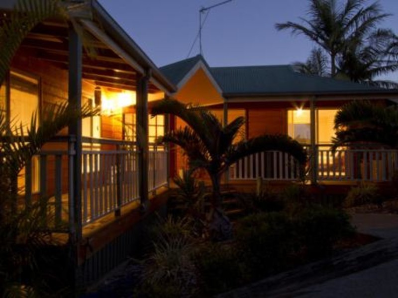 5 Champagne Drive, Tweed Heads South NSW 2486