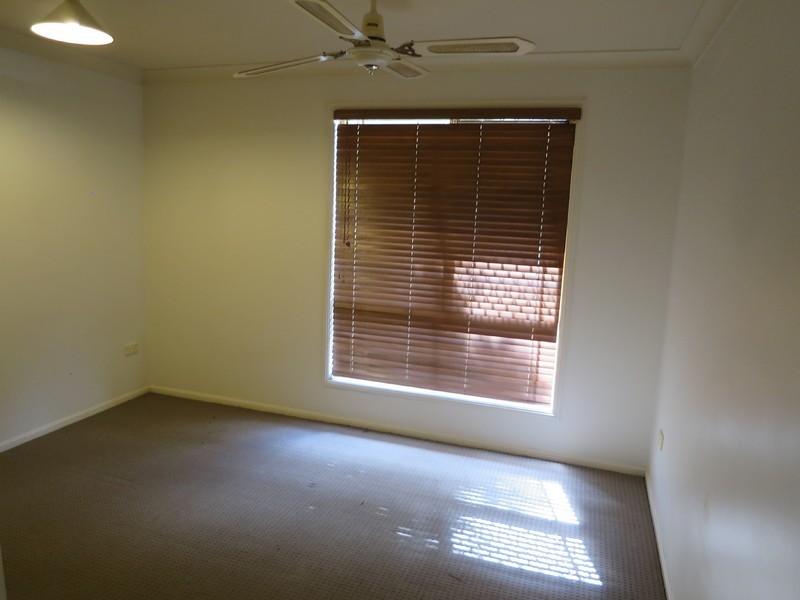 8 Shamrock Avenue, Banora Point NSW 2486