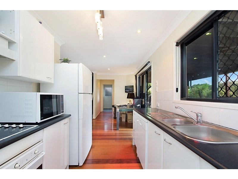 9 Donegal Court, Banora Point NSW 2486