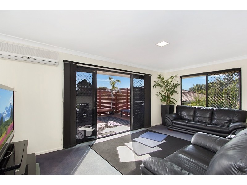 9 Donegal Court, Banora Point NSW 2486