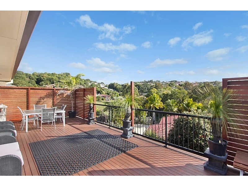 9 Donegal Court, Banora Point NSW 2486