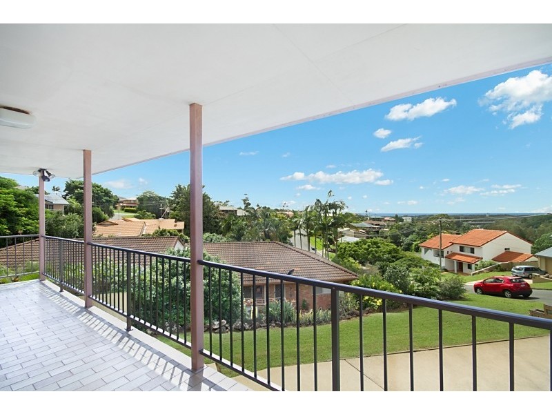 11 Uniacke Drive, Banora Point NSW 2486