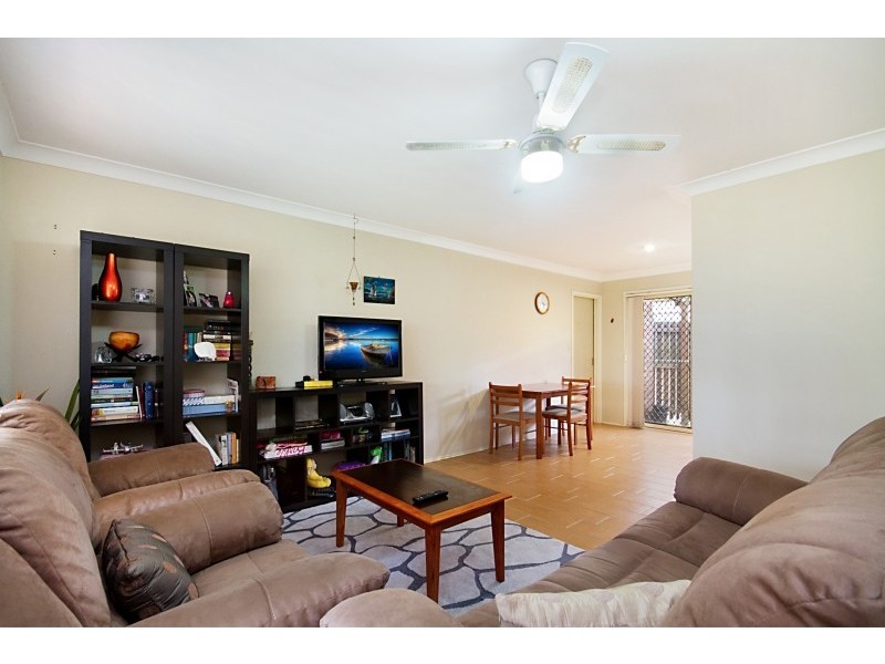 1/24 Somerset Avenue, Banora Point NSW 2486