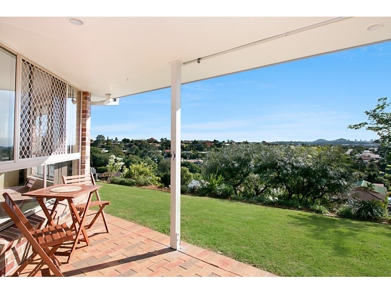 17 Stonehaven Way, Banora Point NSW 2486