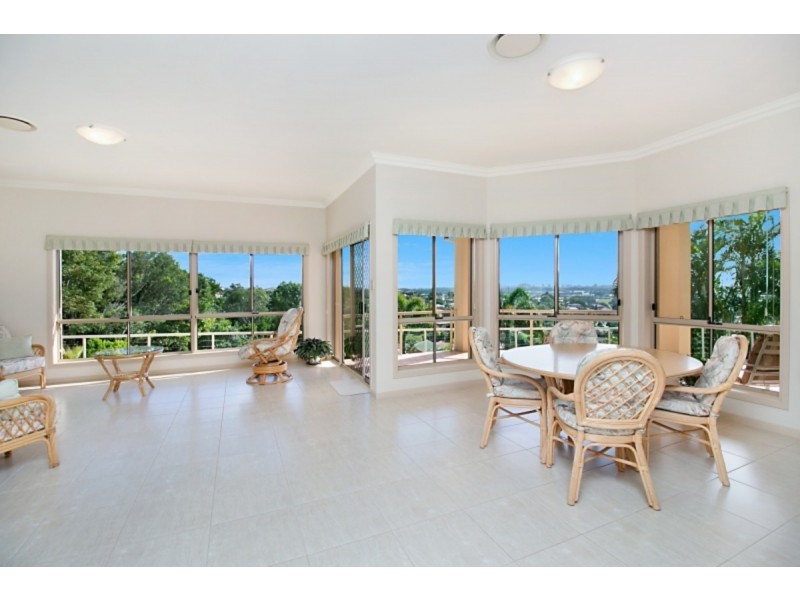 45 Lochlomond Drive, Banora Point NSW 2486