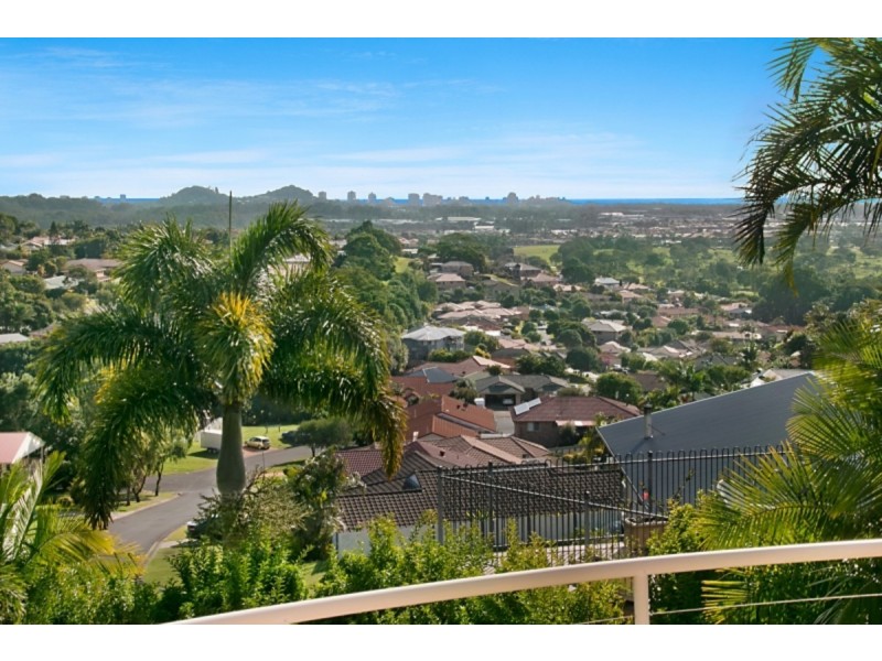 45 Lochlomond Drive, Banora Point NSW 2486