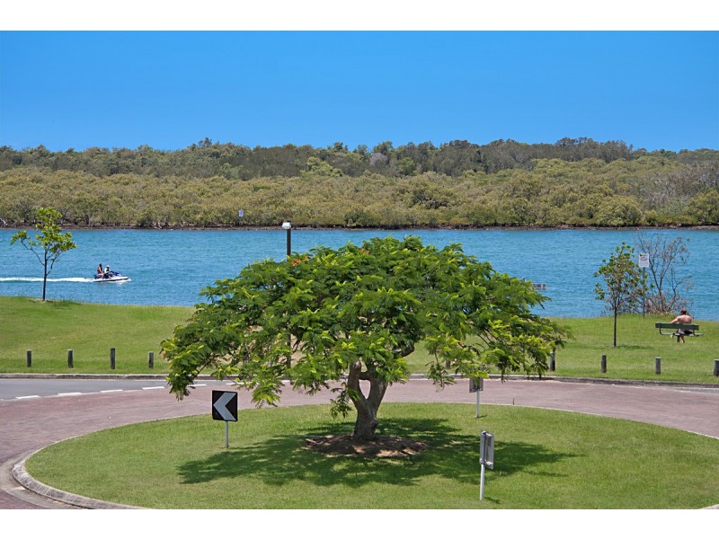 2/3 Island Drive, Tweed Heads NSW 2485