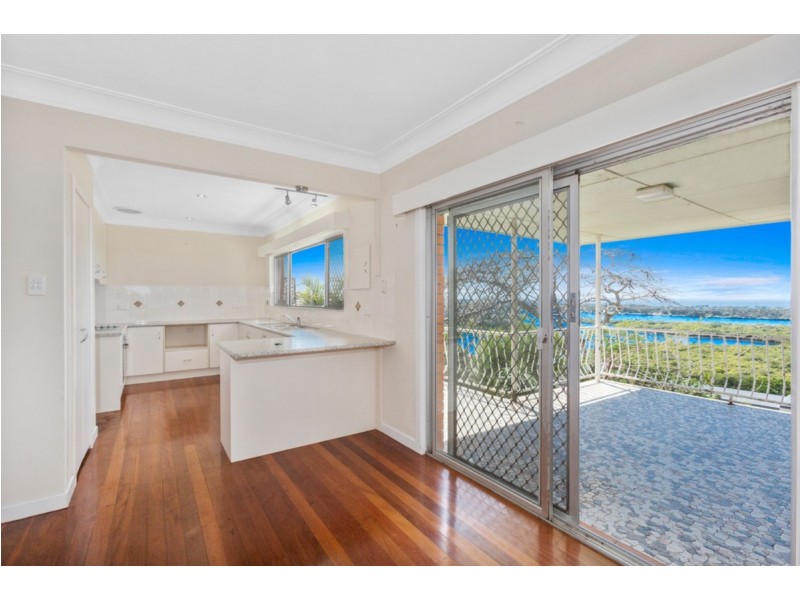 6 Walter Crescent, Banora Point NSW 2486