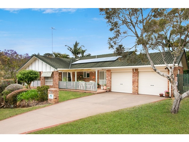 12 Shamrock Avenue, Banora Point NSW 2486