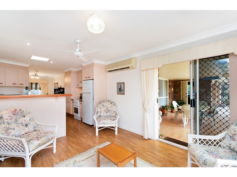 12 Shamrock Avenue, Banora Point NSW 2486