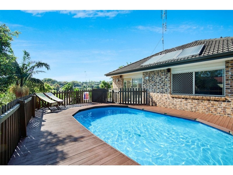 83 Lochlomond Drive, Banora Point NSW 2486