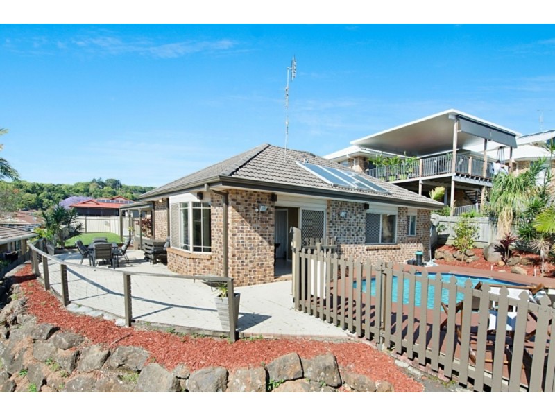 83 Lochlomond Drive, Banora Point NSW 2486
