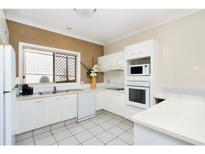 83 Lochlomond Drive, Banora Point NSW 2486