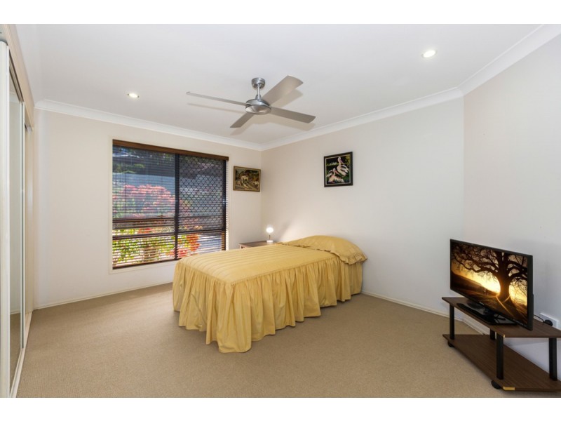 9 Tyrone Terrace, Banora Point NSW 2486