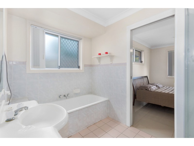 56 Covent Gardens Way, Banora Point NSW 2486