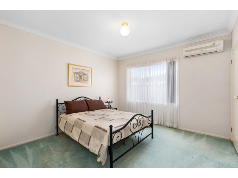 5 Avondale Drive, Banora Point NSW 2486