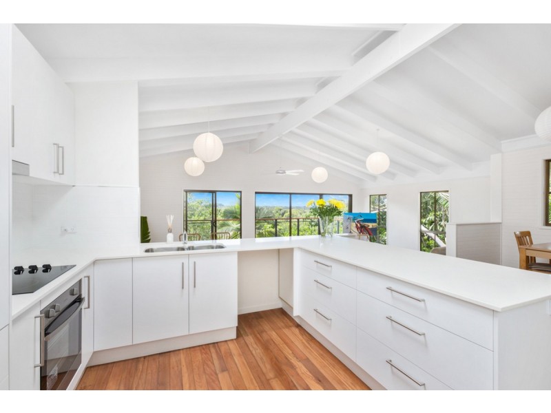 21 Hibiscus Parade, Banora Point NSW 2486