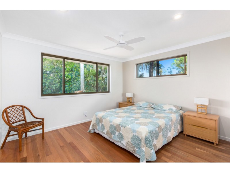 21 Hibiscus Parade, Banora Point NSW 2486