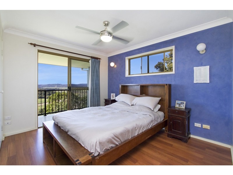 8 Figtree Road, Terranora NSW 2486