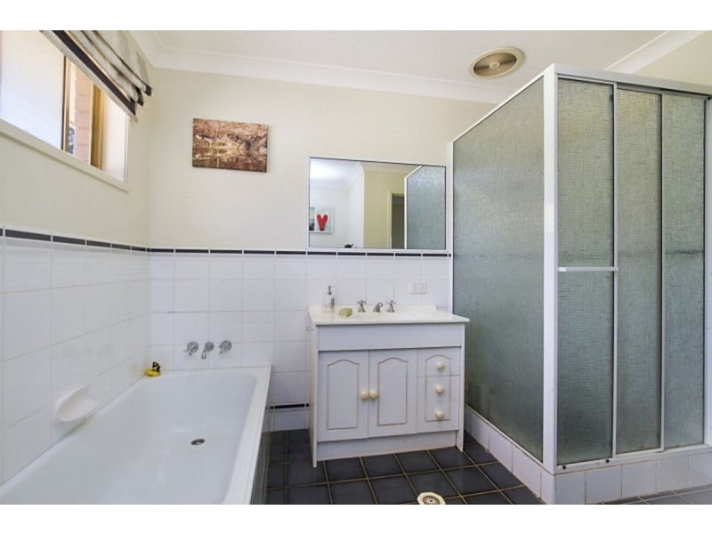 8 Figtree Road, Terranora NSW 2486