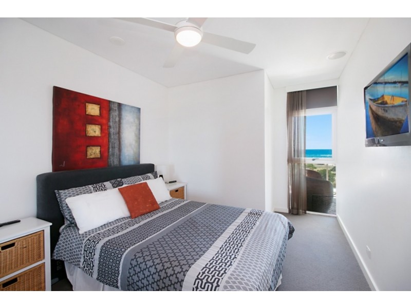 305/2 Creek Street, Coolangatta QLD 4225