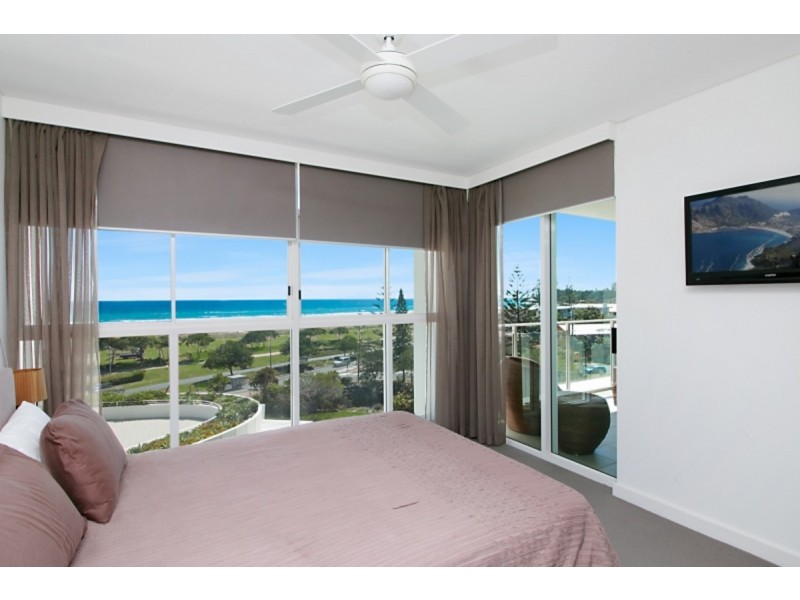 305/2 Creek Street, Coolangatta QLD 4225