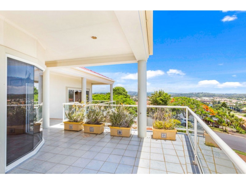 40 Castlecrag Avenue, Banora Point NSW 2486