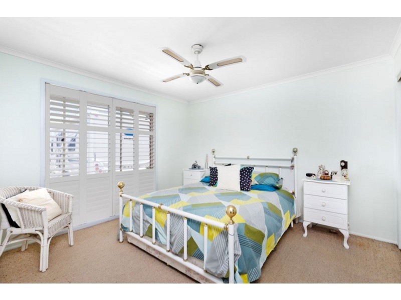 60 Blundell Boulevard, Tweed Heads South NSW 2486