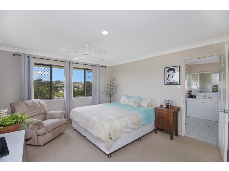 2/9 Sequoia Court, Banora Point NSW 2486