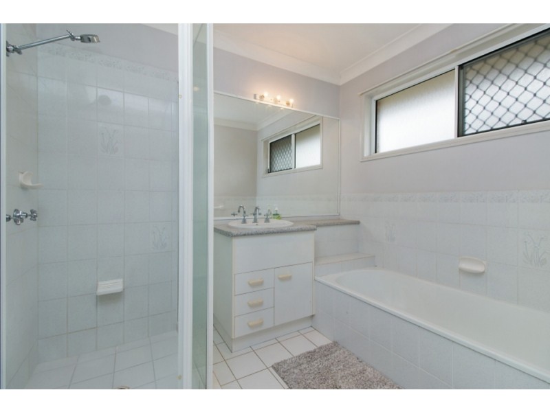 2/9 Sequoia Court, Banora Point NSW 2486