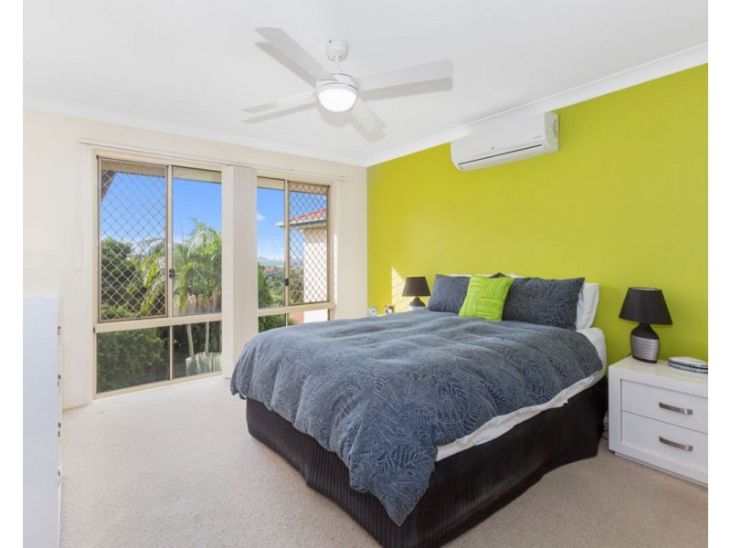 6 Kinross Close, Banora Point NSW 2486