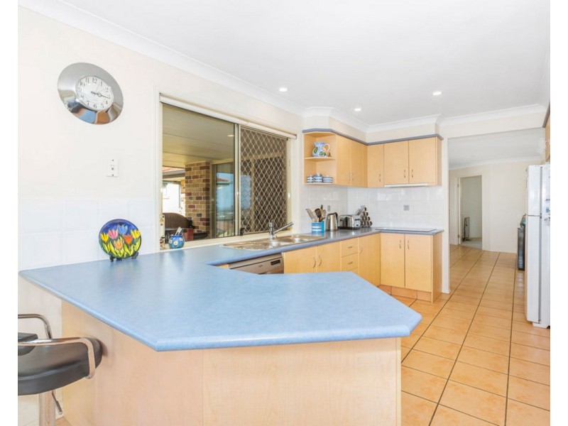 6 Kinross Close, Banora Point NSW 2486