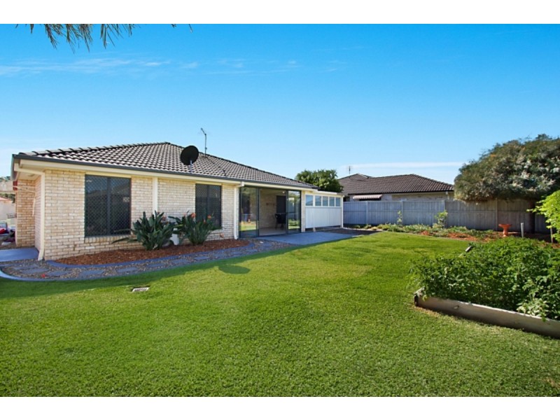 136 Botanical Circuit, Banora Point NSW 2486