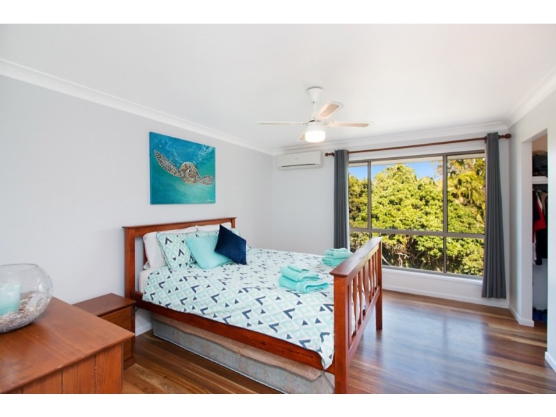 26 Bushland Drive, Banora Point NSW 2486
