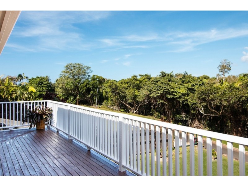 26 Bushland Drive, Banora Point NSW 2486