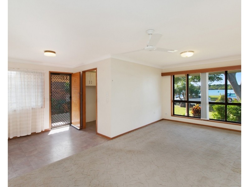 2/26 Keith Compton Drive, Tweed Heads NSW 2485