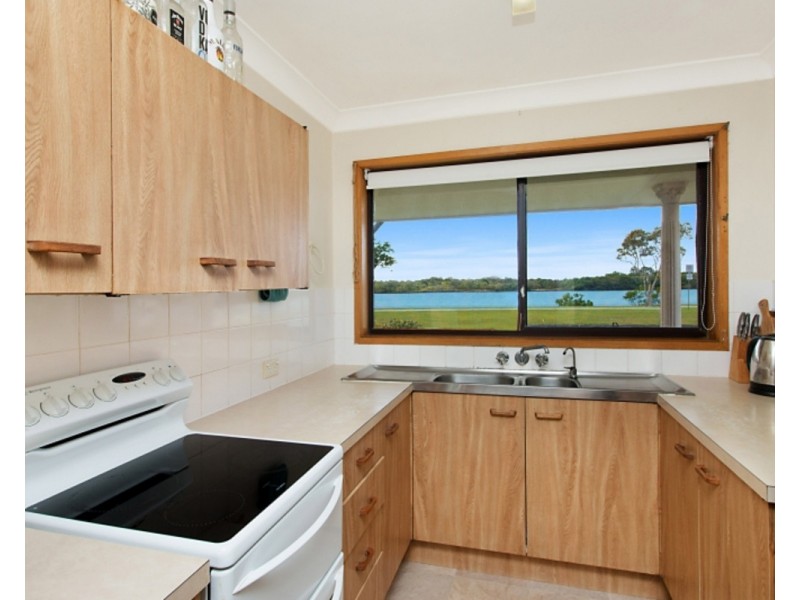 2/26 Keith Compton Drive, Tweed Heads NSW 2485