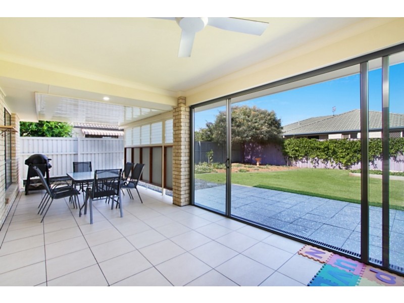 136 Botanical Circuit, Banora Point NSW 2486