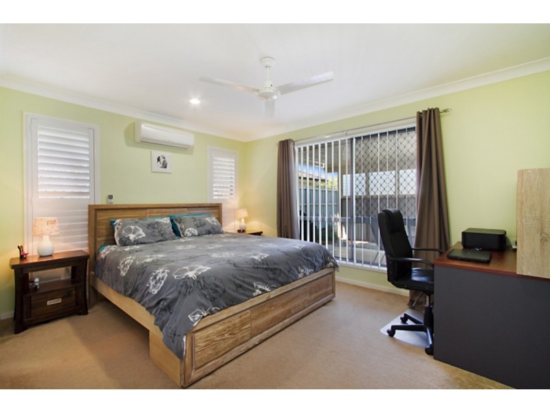 136 Botanical Circuit, Banora Point NSW 2486
