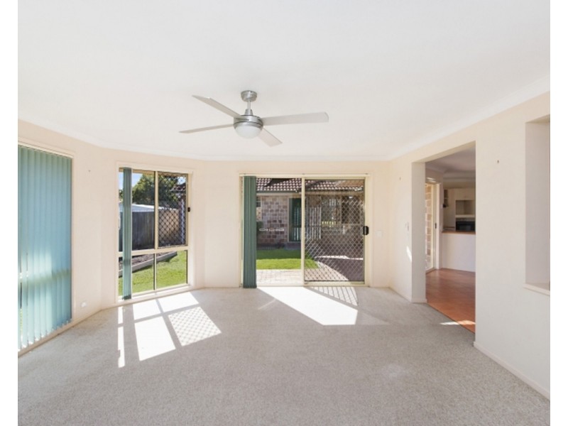 66 Avondale Drive, Banora Point NSW 2486
