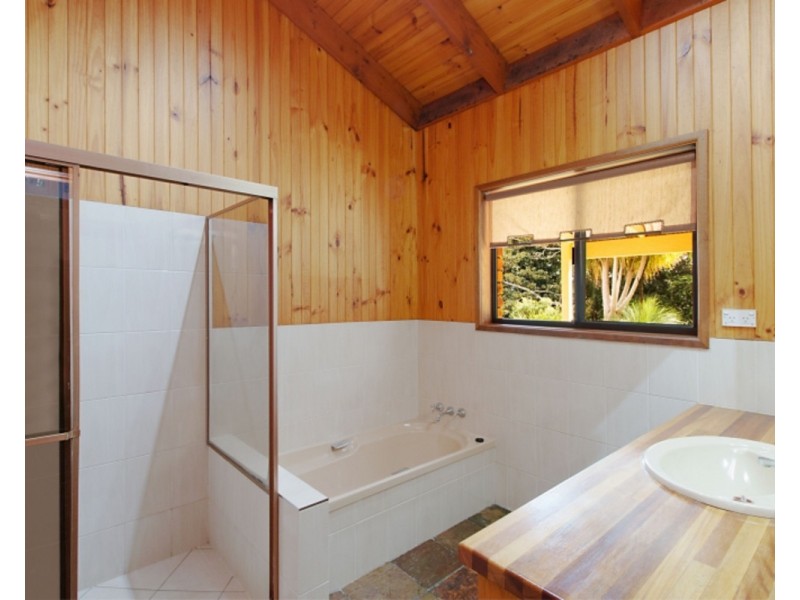 146 Bakers Road, Dunbible NSW 2484