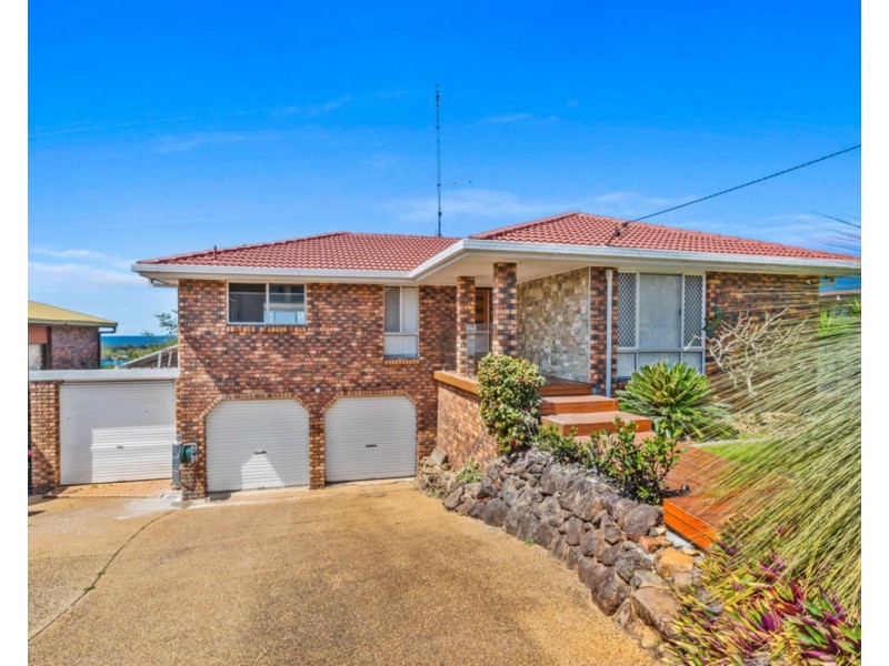 4 Allamanda Avenue, Banora Point NSW 2486