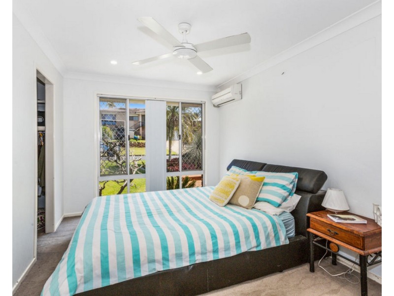 4 Allamanda Avenue, Banora Point NSW 2486