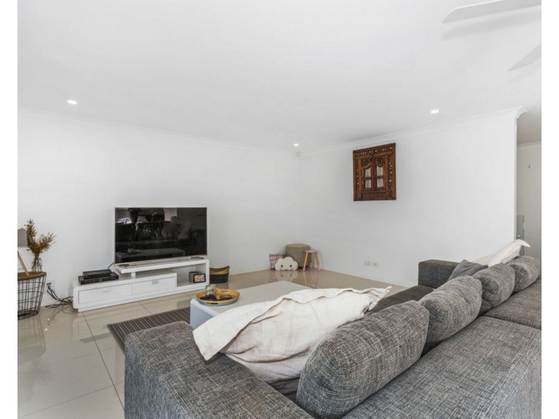 4 Allamanda Avenue, Banora Point NSW 2486