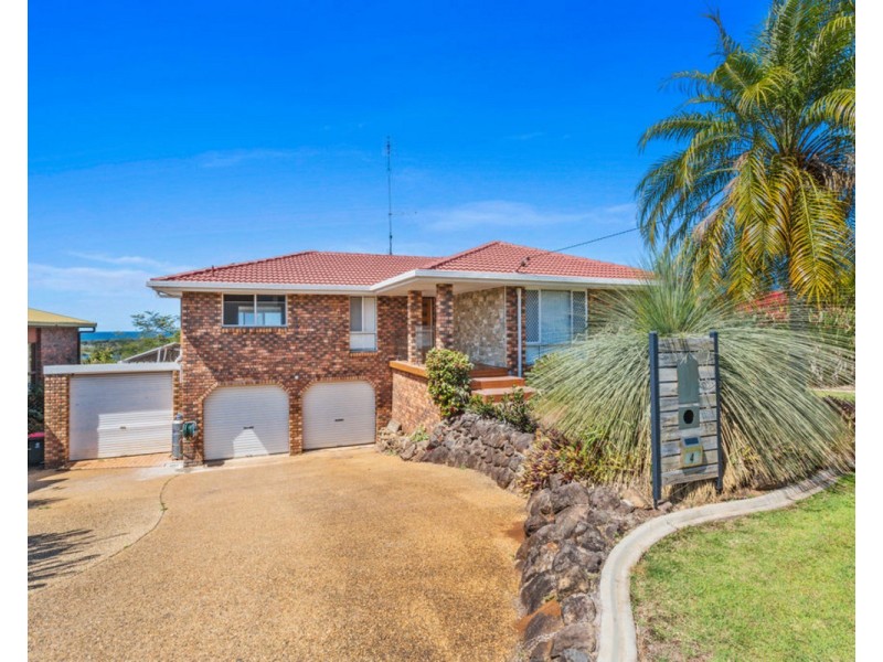 4 Allamanda Avenue, Banora Point NSW 2486